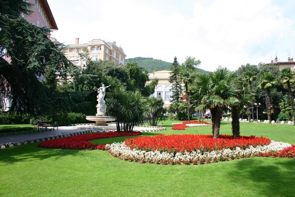 Apartment Vivoda Opatija Exterior foto